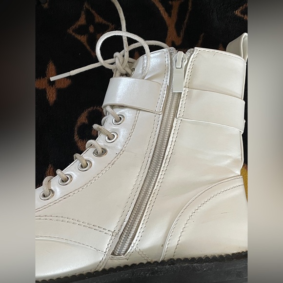 Nasty Gal Boots - Picture 11 of 16